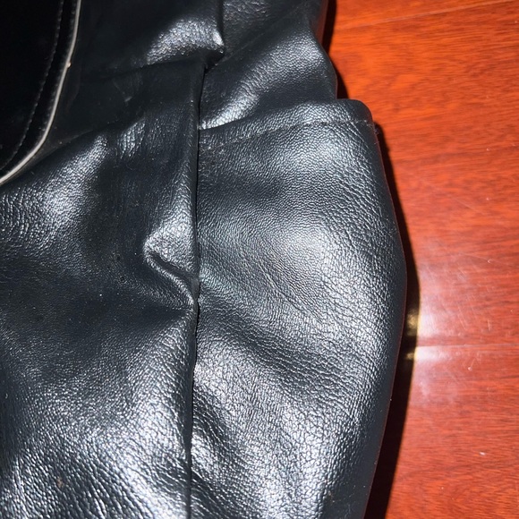 Backpack - Picture 3 of 7